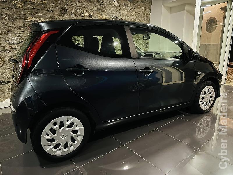 TOYOTA AYGO  1.0T X-PLAY CAMERA Gasolina