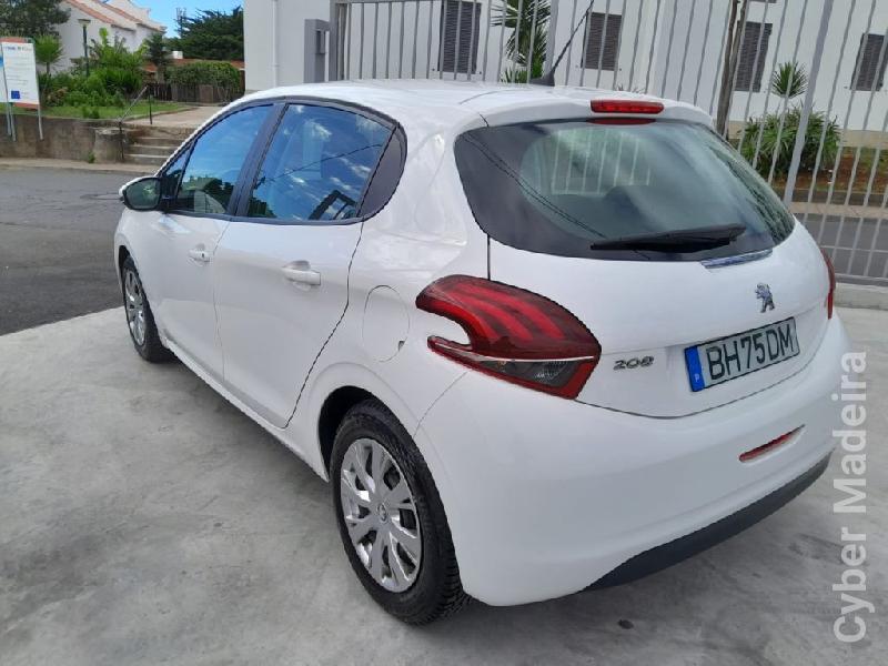 PEUGEOT 208 PureTech 1.2CC Gasolina