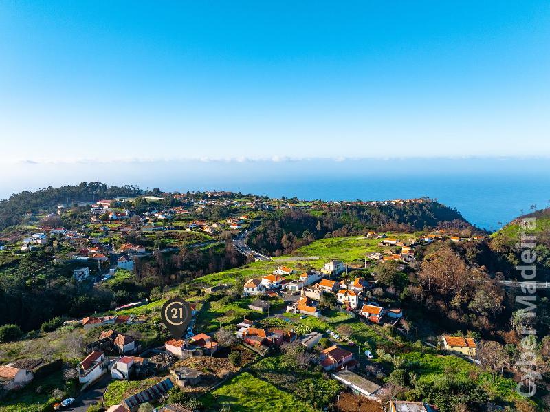 Moradia T3 para Venda Prazeres, Lombo da Velha