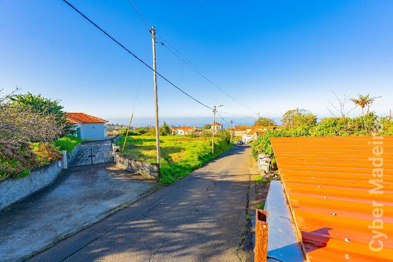 Moradia T3 para Venda Prazeres, Lombo da Velha