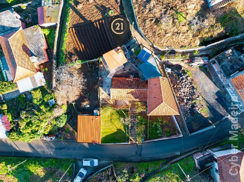 Moradia T3 para Venda Prazeres, Lombo da Velha