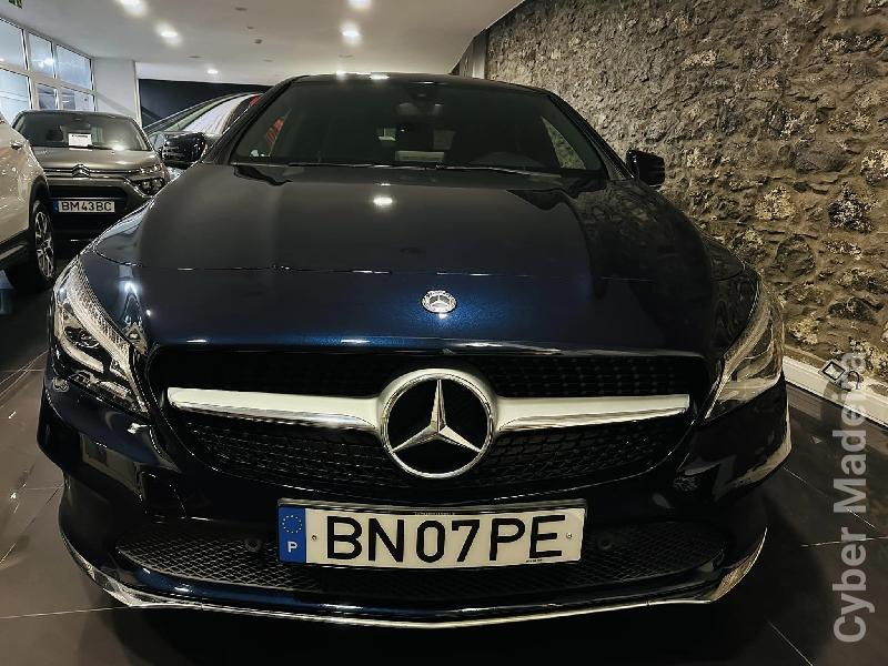 MERCEDES C 200d SHB PACK URBAN/NIGHT AUTOMATICA Gasóleo