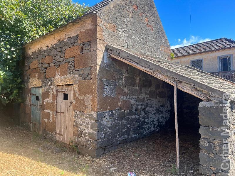 Moradia T3 para Venda Ponta do Pargo, Lombadinha