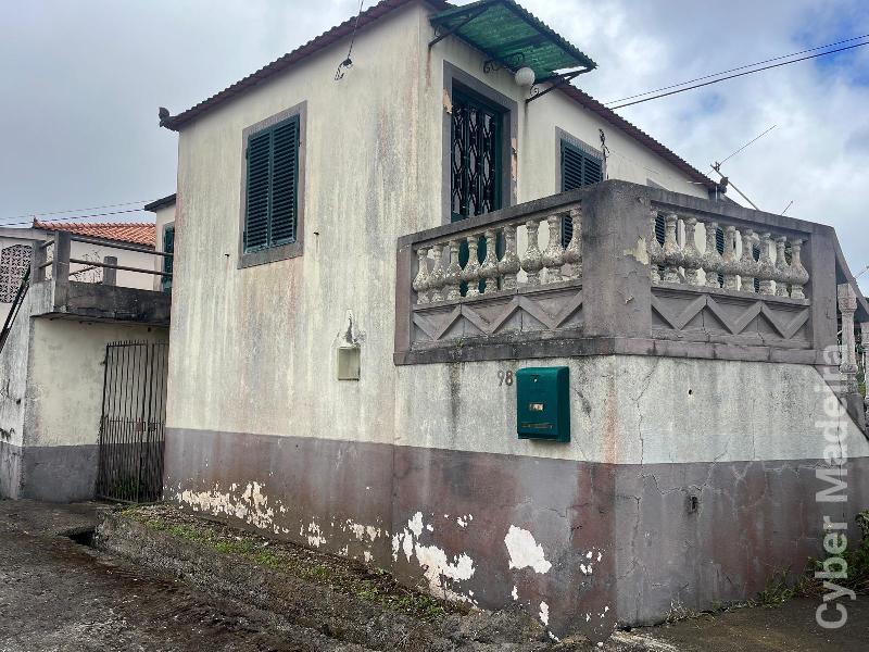 Moradia T3 para Venda Ponta do Pargo, Lombadinha