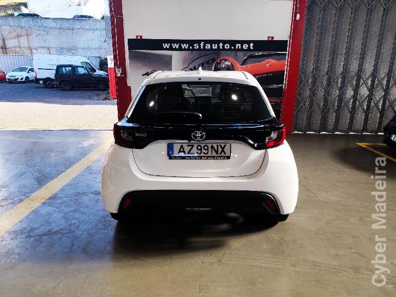 TOYOTA YARIS 1.0 VTT-I COMFORT PLUS Gasolina