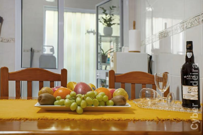 Apartamento T1 para Férias São Roque, Penteada