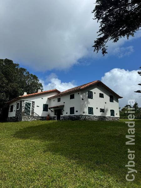 Herdade e Quinta T6 para Venda Santo António da Serra, Centro
