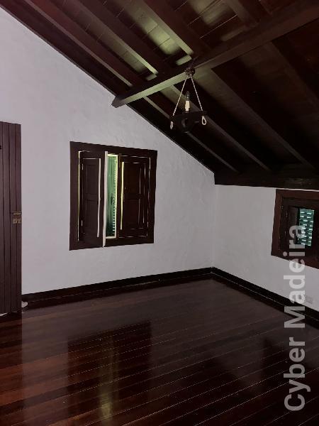 Herdade e Quinta T6 para Venda Santo António da Serra, Centro