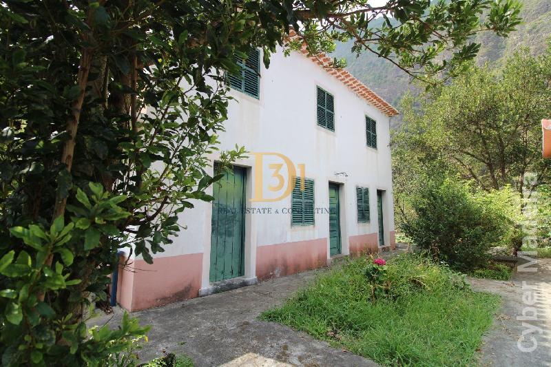 Herdade e Quinta T3 para Venda São Vicente, Centro