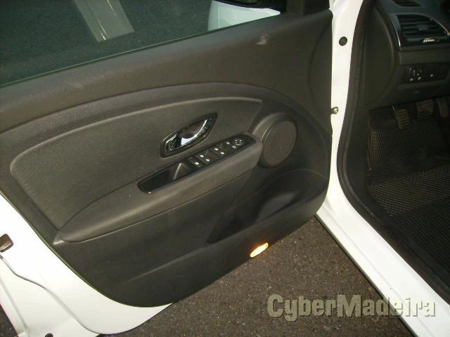 RENAULT MEGANE Authentique 1.5 Dci Gasóleo