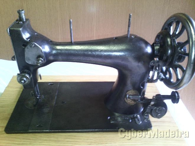 Maquina de Costura 