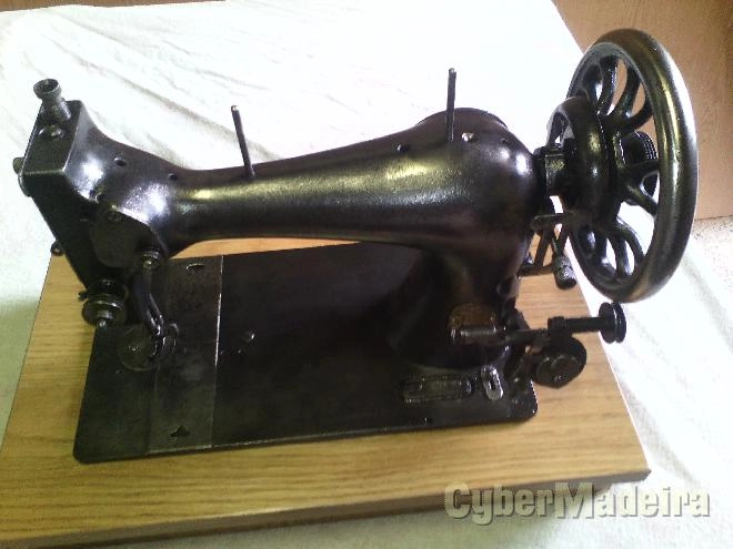 Maquina de Costura 