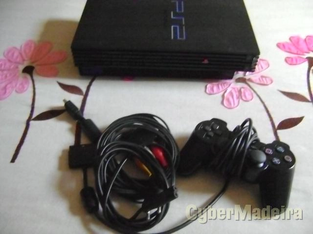 Consola PS2 fat completa 5 jogos 75.00