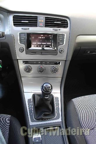 VOLKSWAGEN GOLF 1.2 TSi Confortline Gasolina