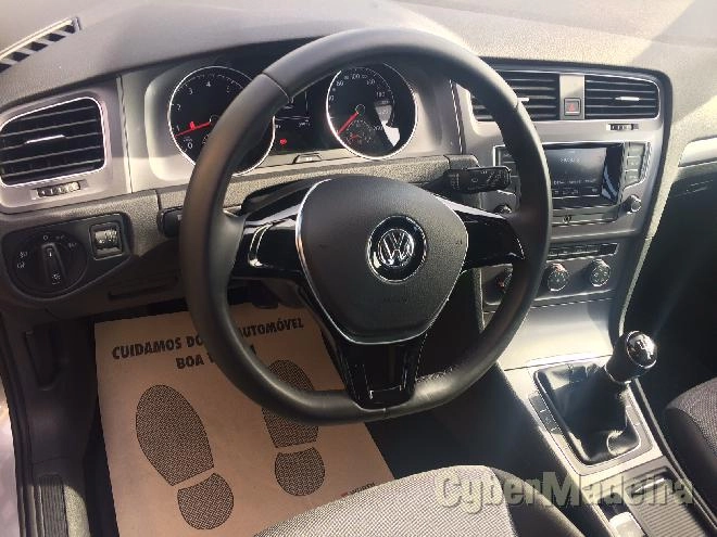VOLKSWAGEN GOLF 1.2 TSi Confortline Gasolina