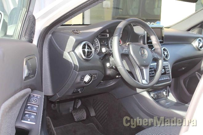 MERCEDES A A180 CDI Gasóleo