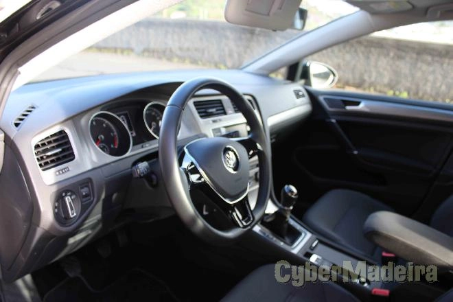 VOLKSWAGEN GOLF 1.6 TDI Gasóleo