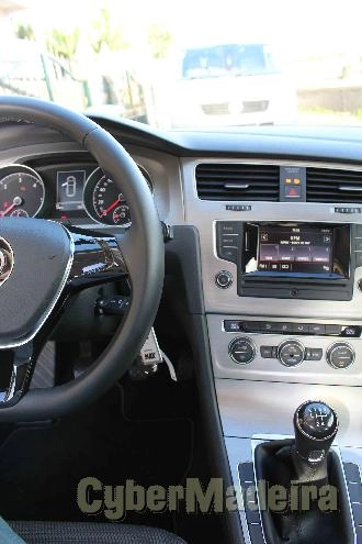 VOLKSWAGEN GOLF 1.6 TDI Gasóleo