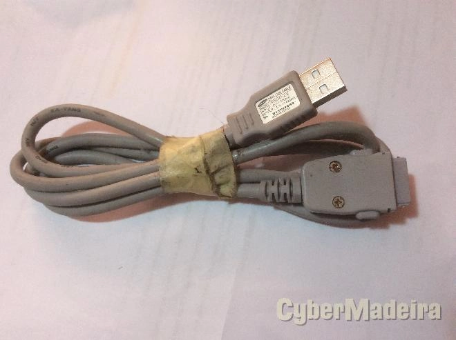 Cabo usb original samsung PCB157ULE  para SGH-Z105 , SGH-Z107 etc
