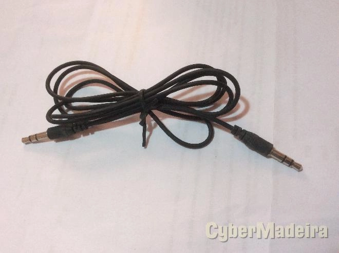 Cabo auxiliar 3,5MM stereo macho macho 1M