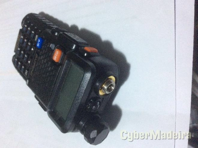 Radio de comunicações VHF e UHF Baofeng UV-5R
