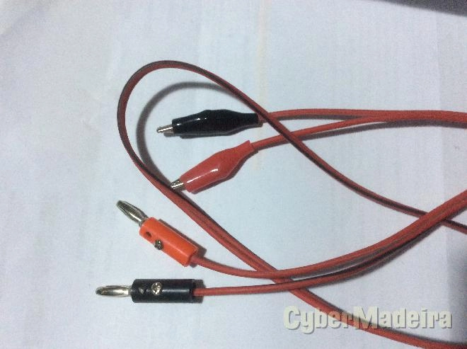 Cabo alimentação com fio vermelho E preto com garras