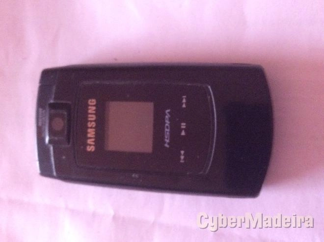 Telemóvel Samsung SGH-Z560