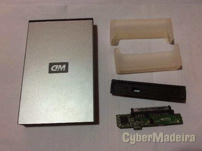 Caixa com controladora para disco de 2.5