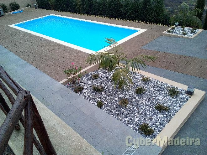 Construção de piscinas de coberturas automáticas