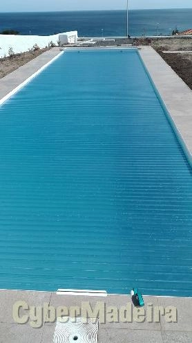 Construção de piscinas de coberturas automáticas