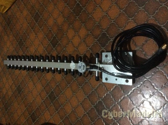 Antena yagi 2.4GHZ 16 elementos com cabo E ficha rp-sma