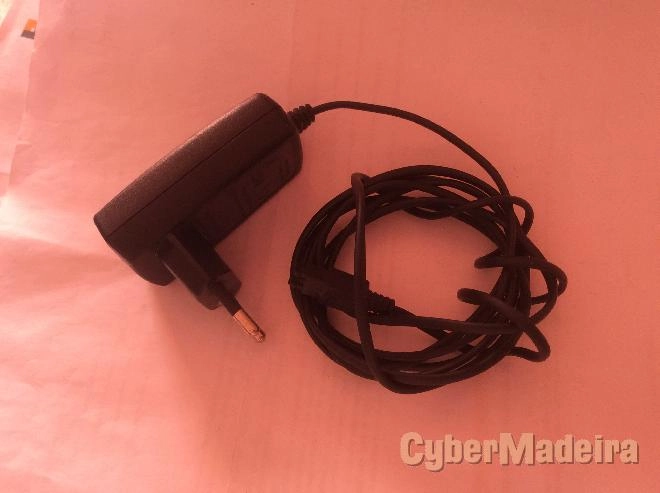 Carregador Sony ericsson CST-13