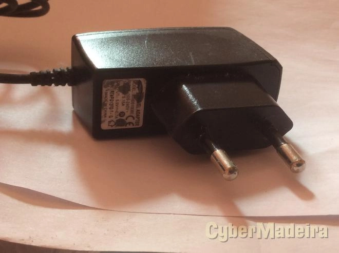 Carregador original samsung ATADS10EBE  5V 700MAH