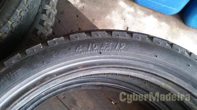 Pneu dunlop K130 4.25 85-18 usado