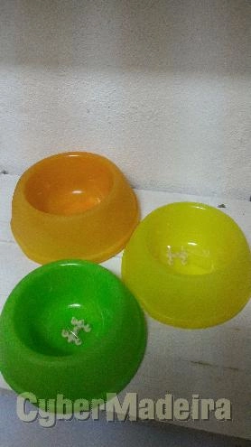 Comedouros redondos vários tamanhos