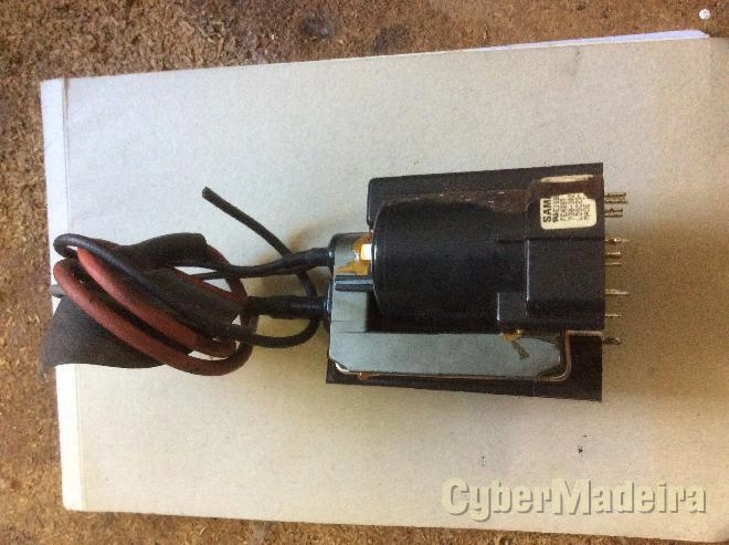 Transformador de linhas FEA287