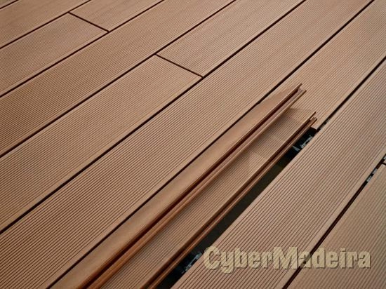 Deck maciço em composito