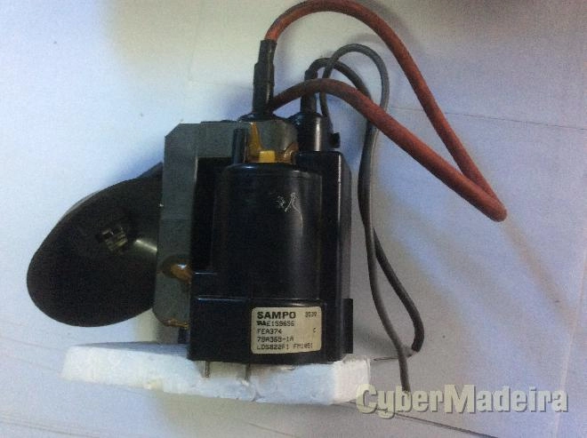 Transformador de linhas FEA374