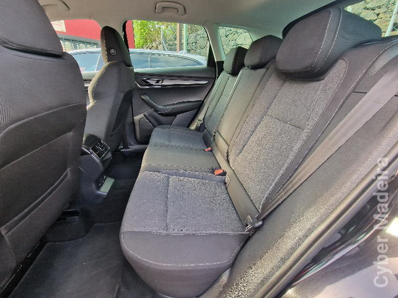 SKODA 120 KAROQ 1.0 TSI STYLE 110CV Gasolina