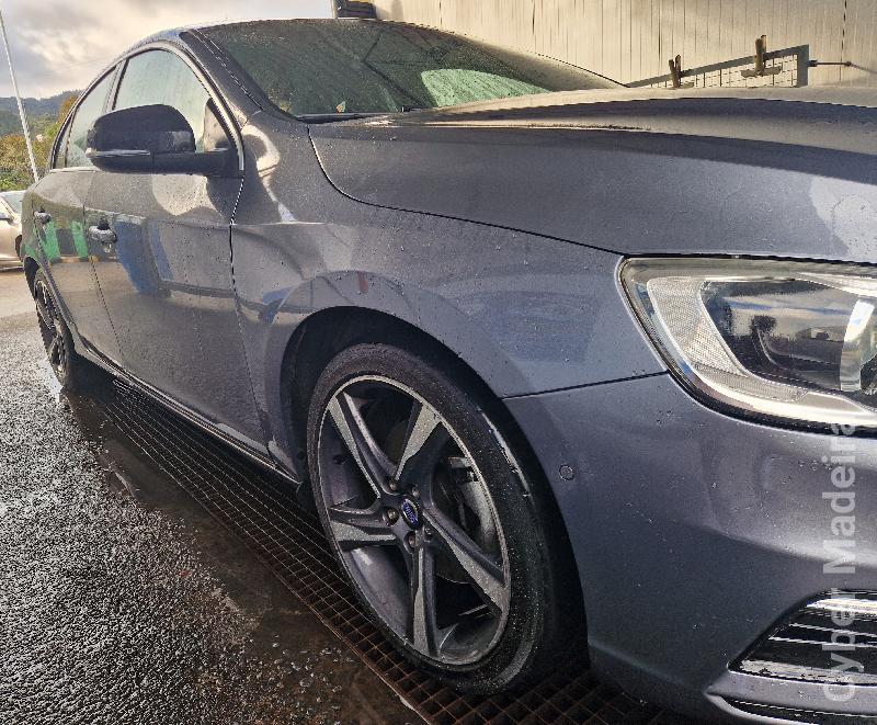 VOLVO S60 d4 (gasóleo) r-design 190cv Gasóleo 