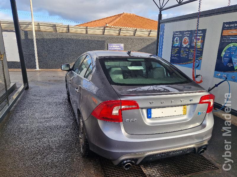 VOLVO S60 d4 (gasóleo) r-design 190cv Gasóleo 