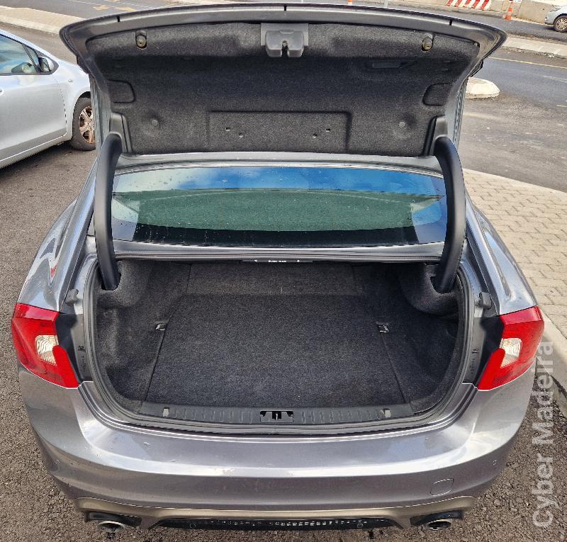 VOLVO S60 d4 (gasóleo) r-design 190cv Gasóleo 
