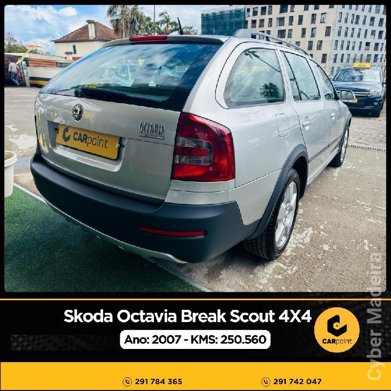 SKODA OCTAVIA Break Scout 4X4 : 2.0cc TDi 140cv Gasóleo 