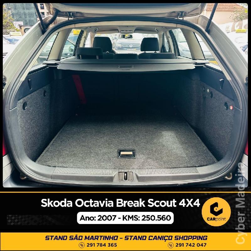 SKODA OCTAVIA Break Scout 4X4 : 2.0cc TDi 140cv Gasóleo 