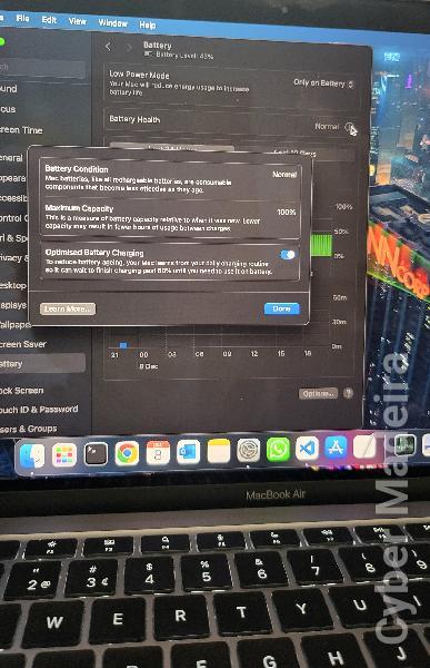 Macbook Air Cinza 13'', 16GB RAM, 256 GB SSD, processador M1 (8-CPU 7-GPU) - Bateria 100% Apple