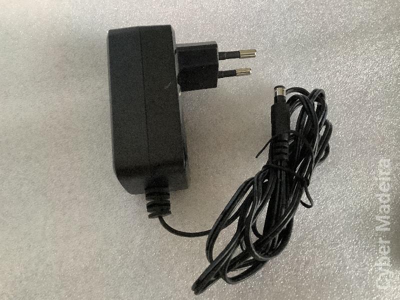 Adaptador AC / Carregador JYSY012A-1202000E  12V , 2000mA