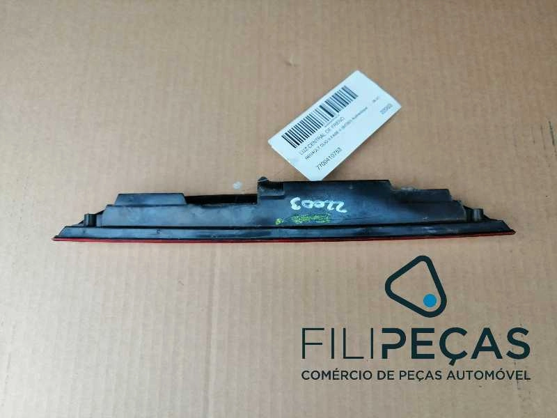 3.º Farol de stop Renault Clio (2001 a 2007)