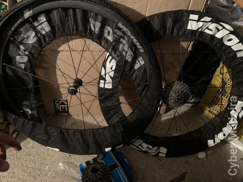 Rodas Trimax 35 DB+cassete 11/30+2 pneus Continental