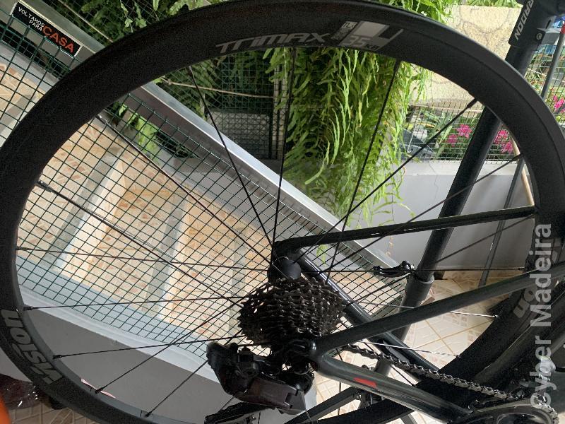 Rodas Trimax 35 DB+cassete 11/30+2 pneus Continental