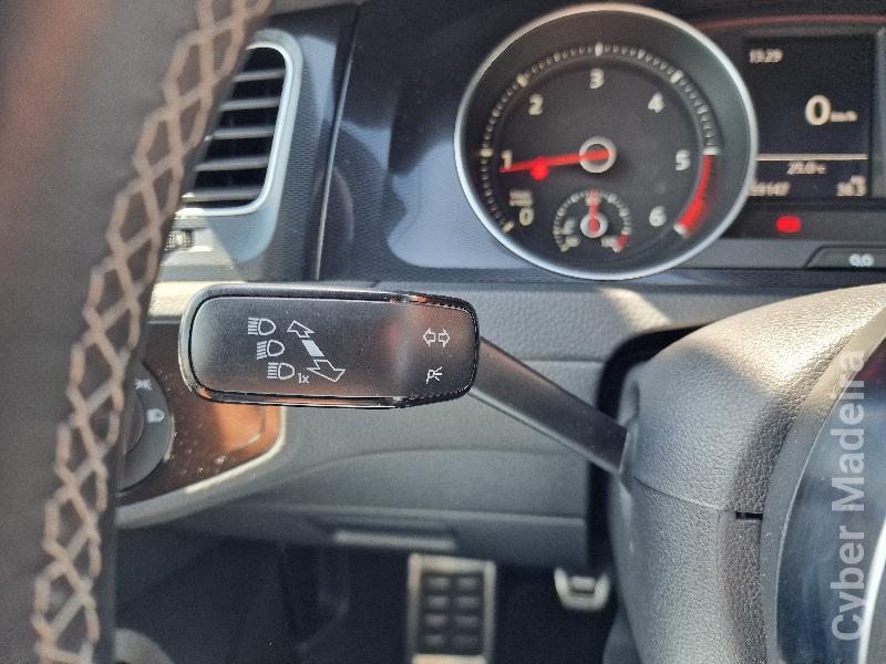 VOLKSWAGEN GOLF GTD 2.0 TDI 184cv Gasóleo